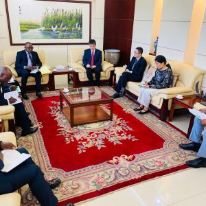 Relations Publiques : Le Directeur Général des Douanes, reçu en audience par l’Ambassadeur de Chine